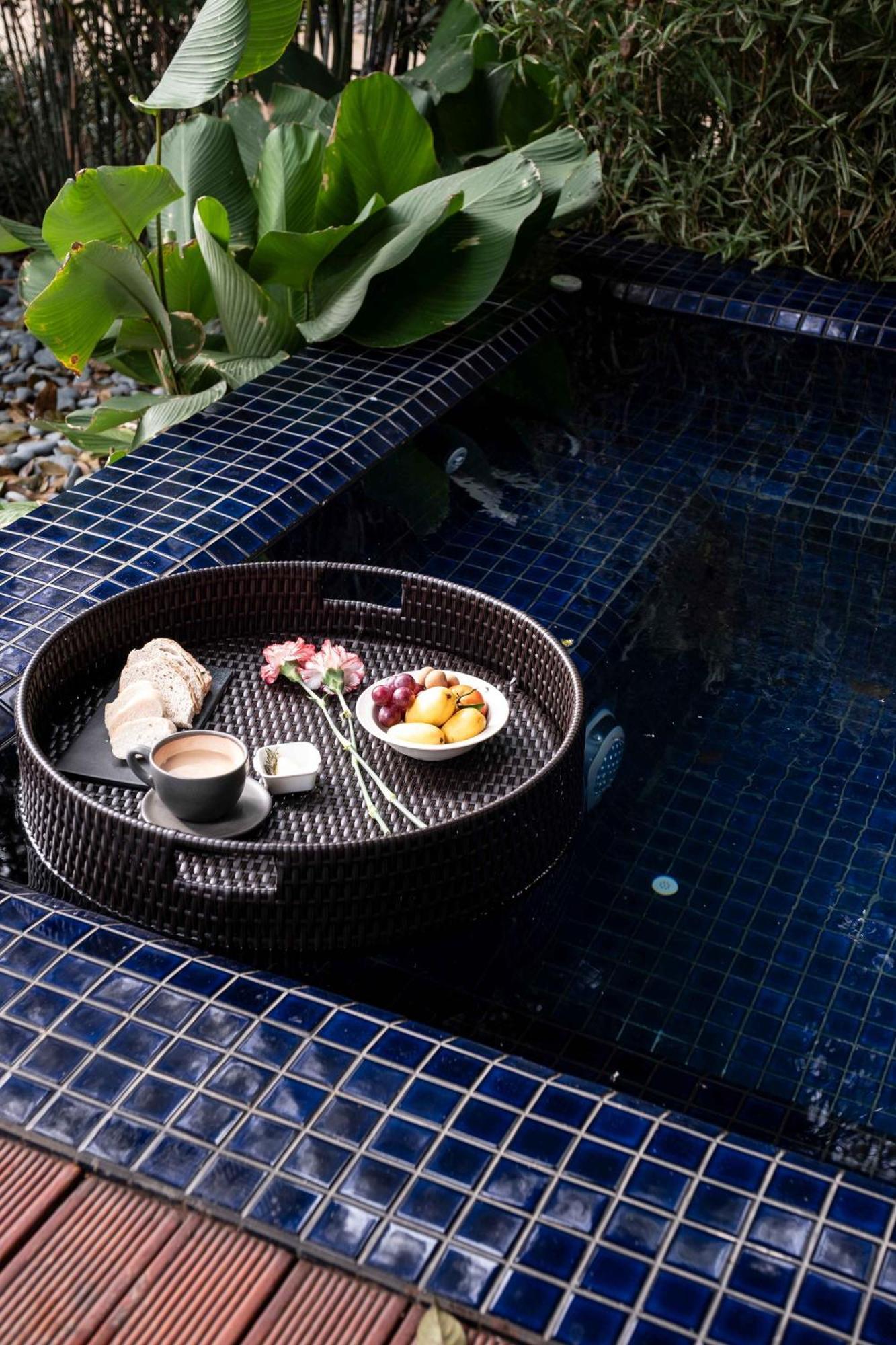 Ananda Cabin - Ezra Viniti Resort 따가이따이 외부 사진